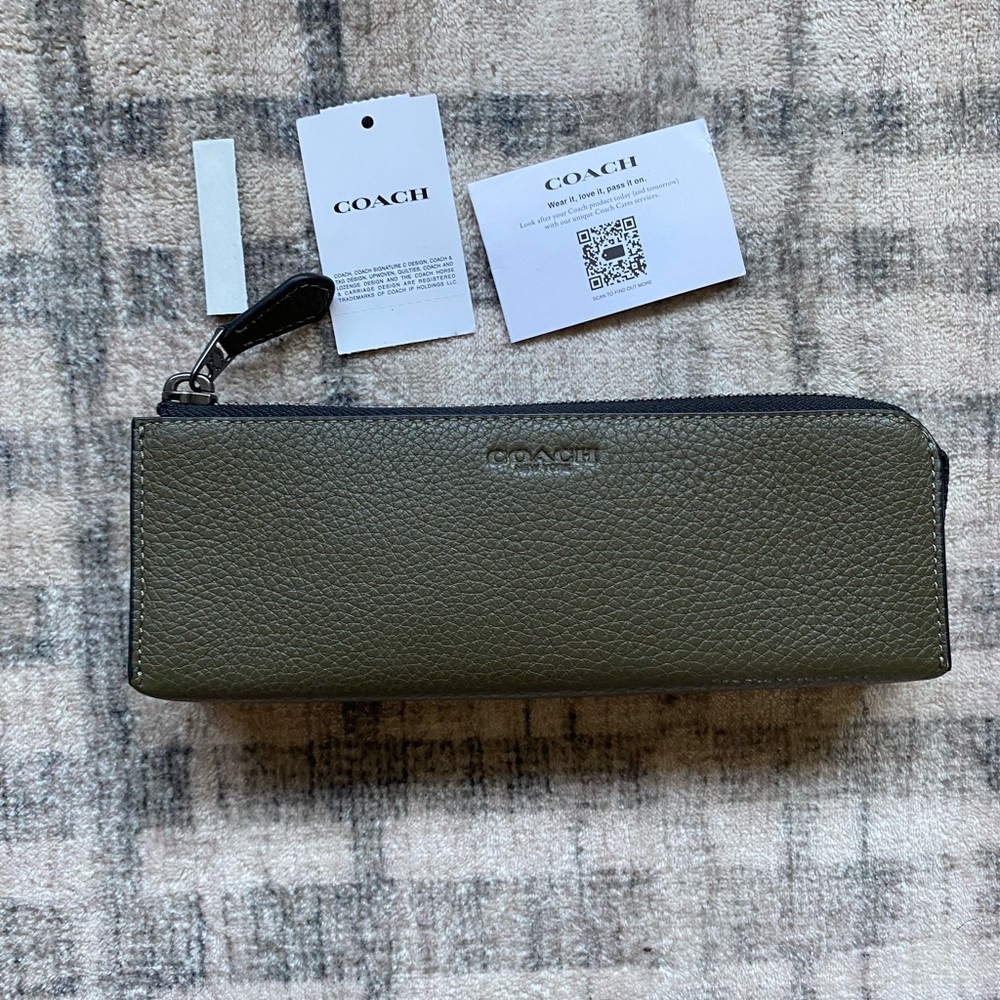 Coach Organizer case